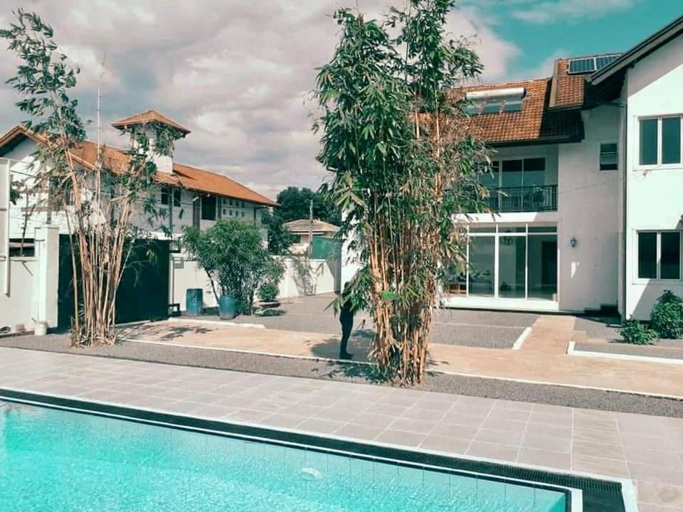 Aradhana Airport Transit Hotel Katunayaka Buitenkant foto