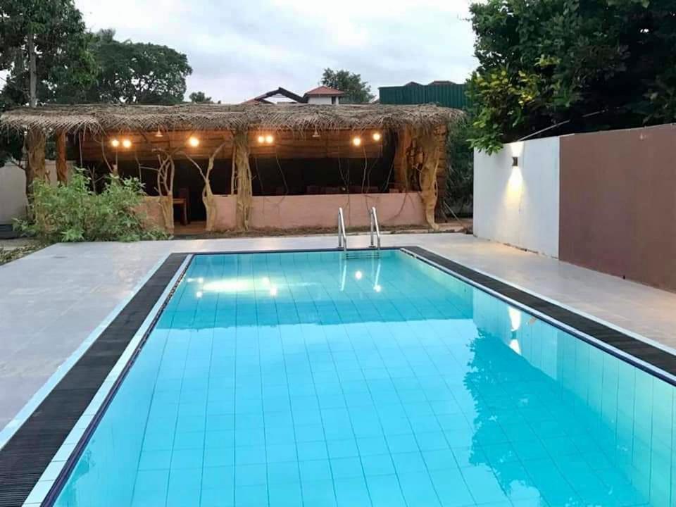 Aradhana Airport Transit Hotel Katunayaka Buitenkant foto