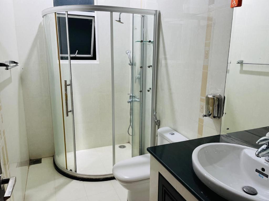 Aradhana Airport Transit Hotel Katunayaka Buitenkant foto