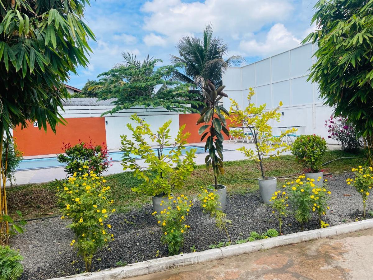 Aradhana Airport Transit Hotel Katunayaka Buitenkant foto